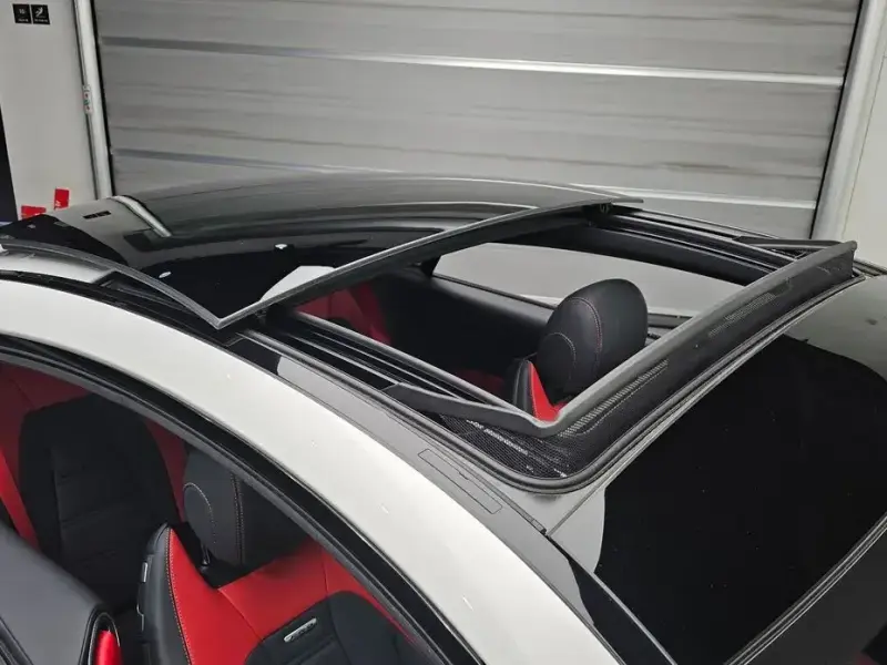 2023 Mercedes-Benz E-Класс с пробегом 15 907 км