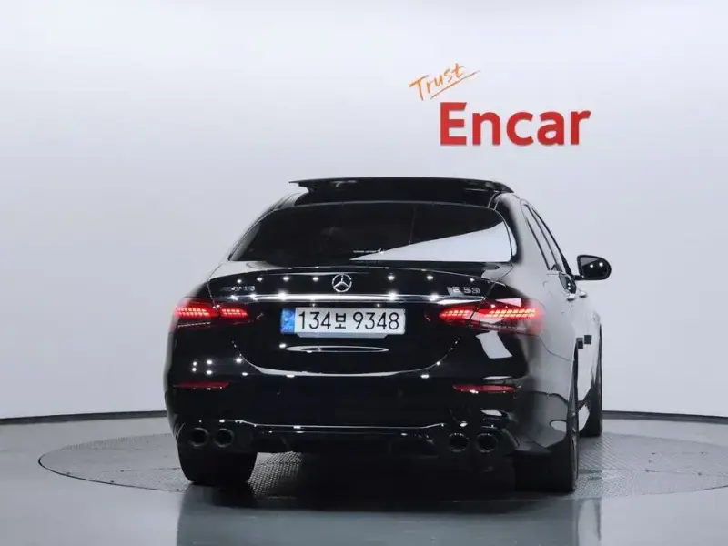 2022 Mercedes-Benz E-Класс с пробегом 7 795 км