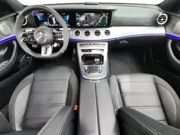 2022 Mercedes-Benz E-Класс с пробегом 7 795 км