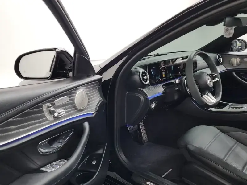 2022 Mercedes-Benz E-Класс с пробегом 7 795 км
