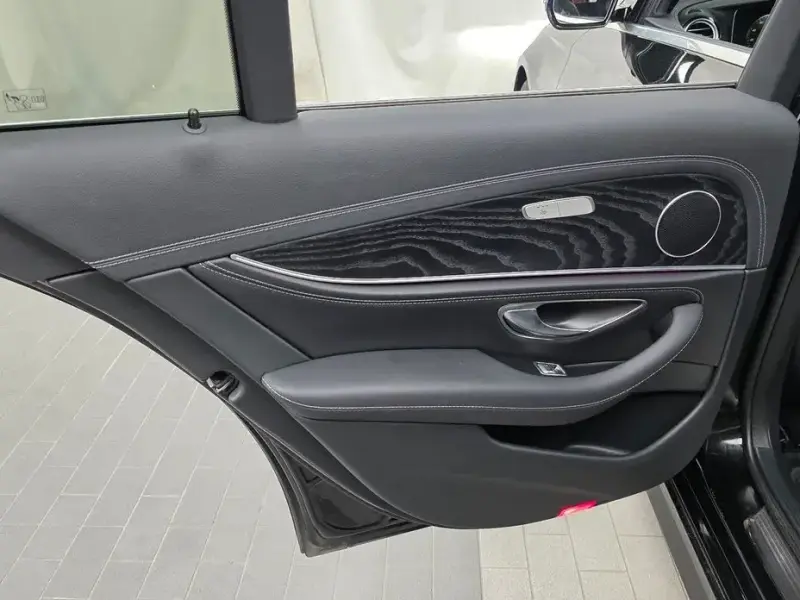 2020 Mercedes-Benz E-Класс с пробегом 64 104 км