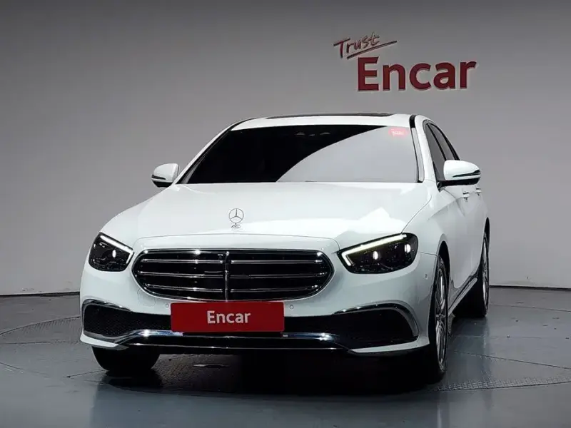 2023 Mercedes-Benz E-Класс с пробегом 35 137 км