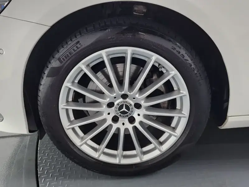2023 Mercedes-Benz E-Класс с пробегом 35 137 км