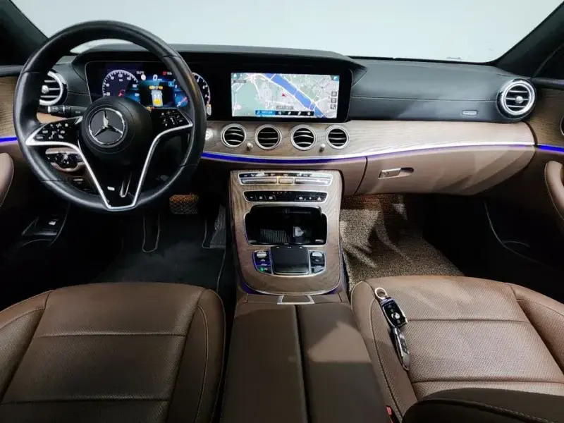 2023 Mercedes-Benz E-Класс с пробегом 35 137 км