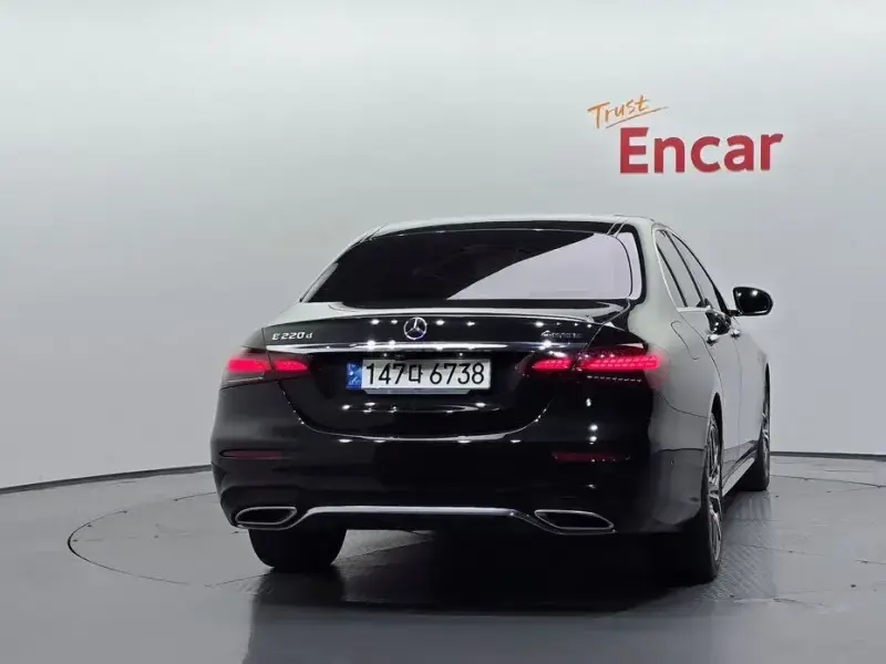2021 Mercedes-Benz E-Класс с пробегом 104 627 км