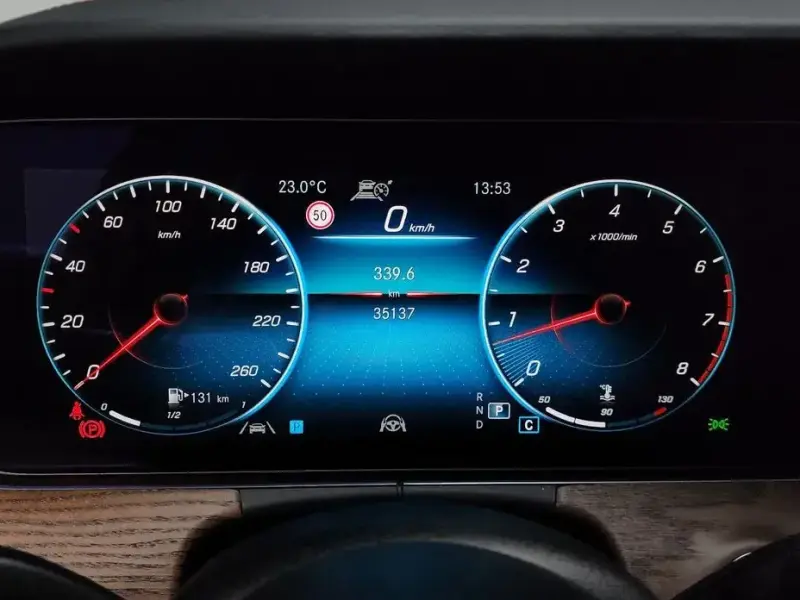 2023 Mercedes-Benz E-Класс с пробегом 35 137 км