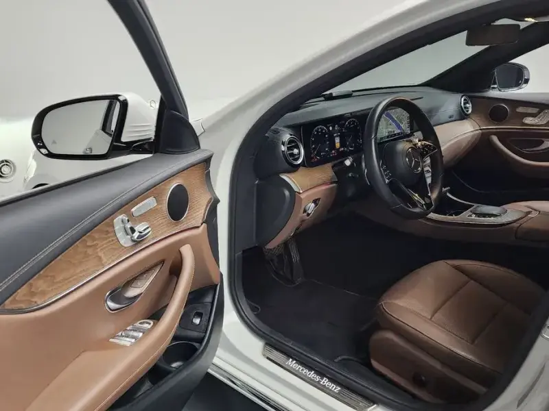 2023 Mercedes-Benz E-Класс с пробегом 35 137 км