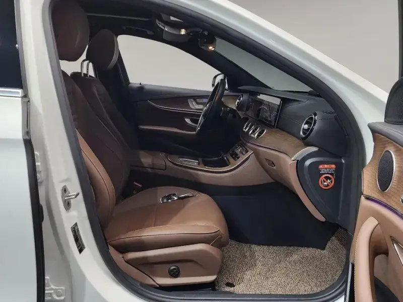 2023 Mercedes-Benz E-Класс с пробегом 35 137 км