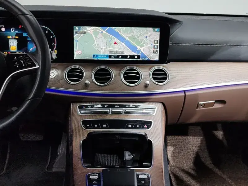 2023 Mercedes-Benz E-Класс с пробегом 35 137 км