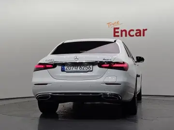 2023 Mercedes-Benz E-Класс с пробегом 13 398 км