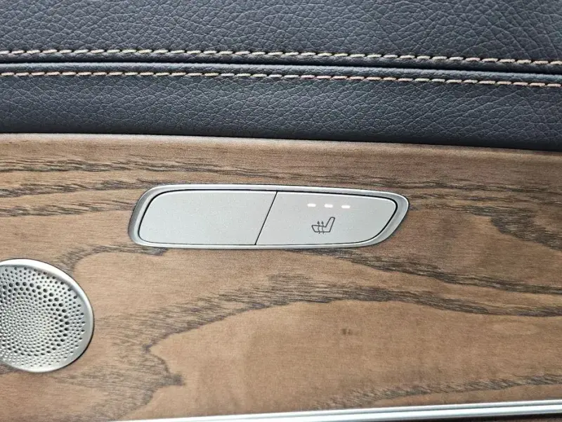2023 Mercedes-Benz E-Класс с пробегом 13 398 км