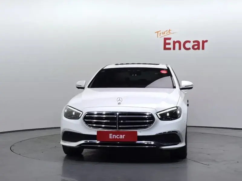 2022 Mercedes-Benz E-Класс с пробегом 27 086 км