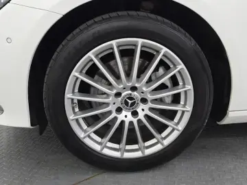 2022 Mercedes-Benz E-Класс с пробегом 27 086 км