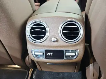 2023 Mercedes-Benz E-Класс с пробегом 13 398 км