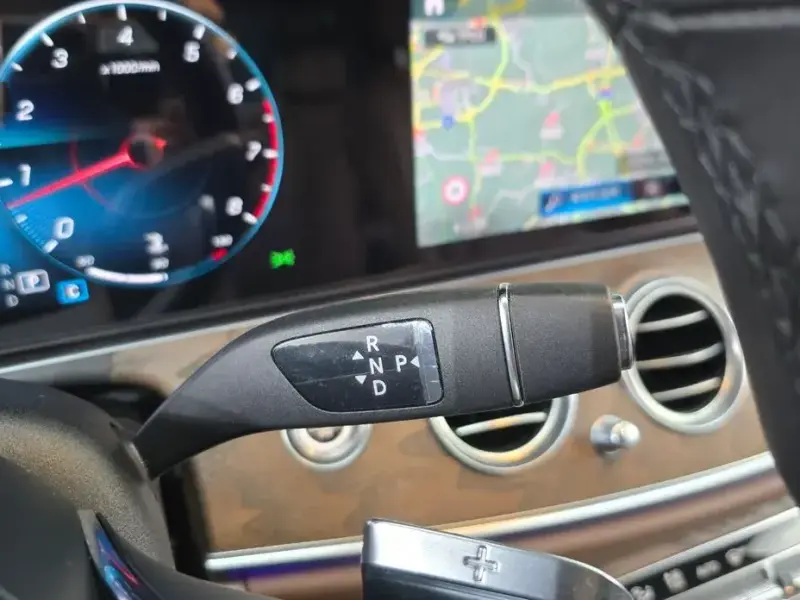 2022 Mercedes-Benz E-Класс с пробегом 27 086 км