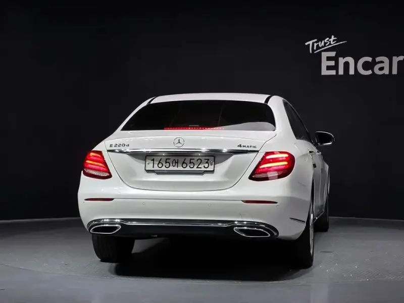 2019 Mercedes-Benz E-Класс с пробегом 93 092 км