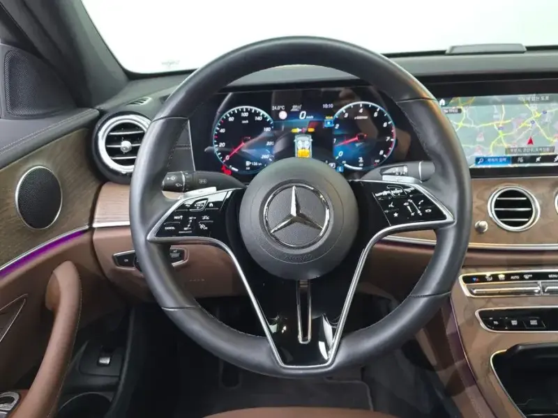 2022 Mercedes-Benz E-Класс с пробегом 27 086 км
