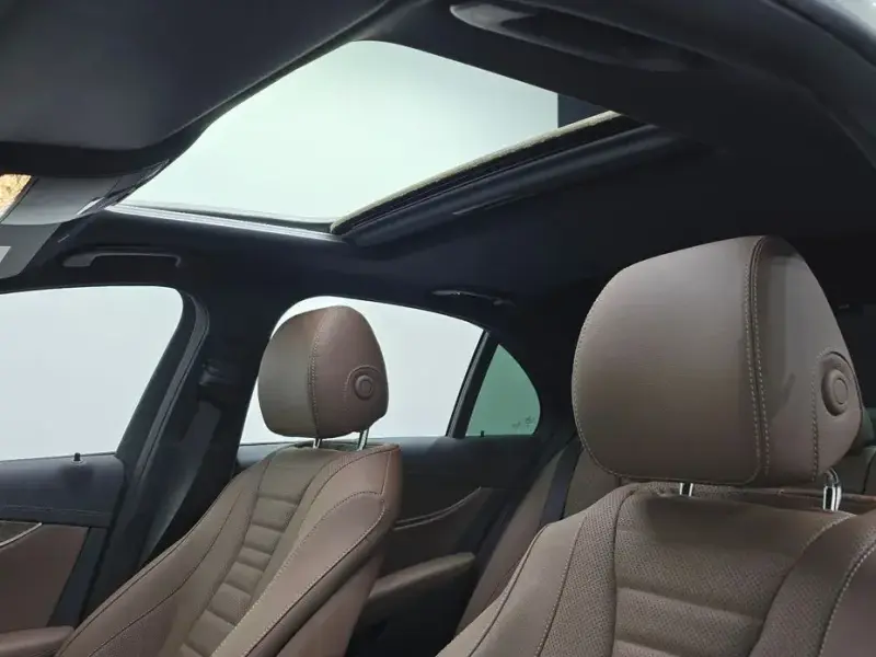 2022 Mercedes-Benz E-Класс с пробегом 27 086 км