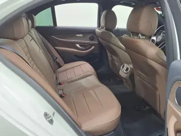 2022 Mercedes-Benz E-Класс с пробегом 27 086 км