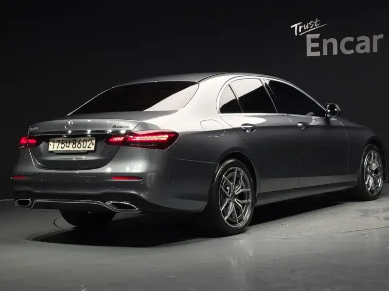 2022 Mercedes-Benz E-Класс с пробегом 22 326 км
