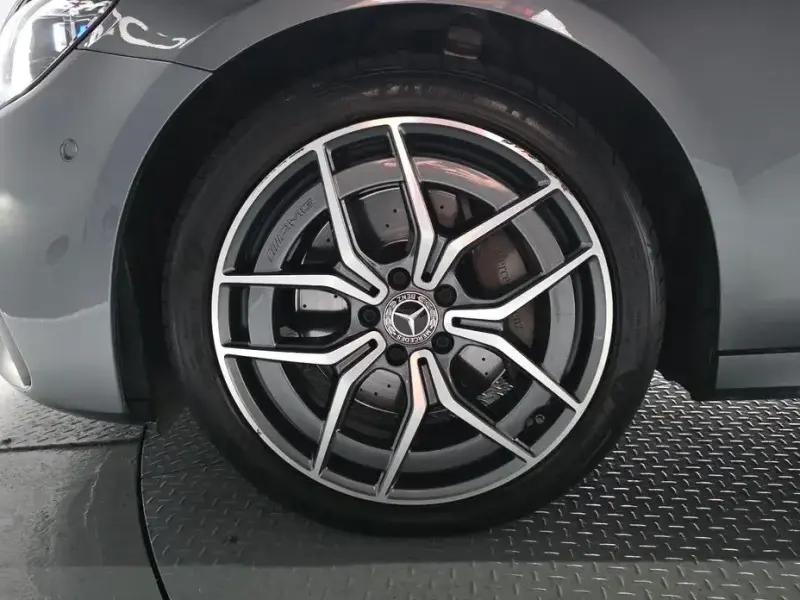 2022 Mercedes-Benz E-Класс с пробегом 22 326 км