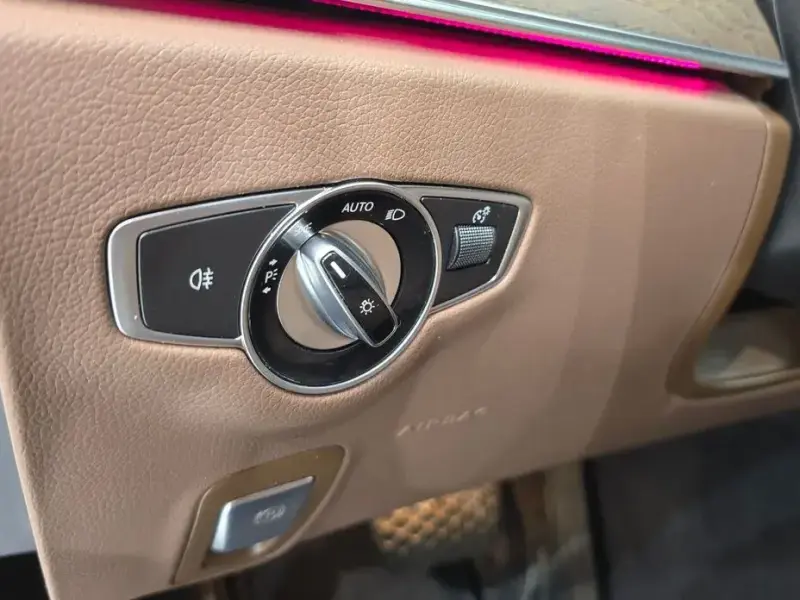2022 Mercedes-Benz E-Класс с пробегом 27 086 км