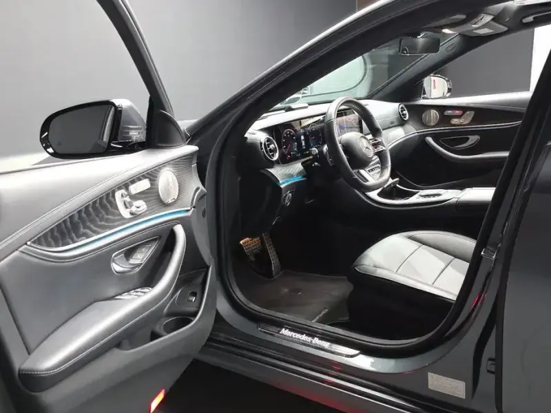 2022 Mercedes-Benz E-Класс с пробегом 22 326 км