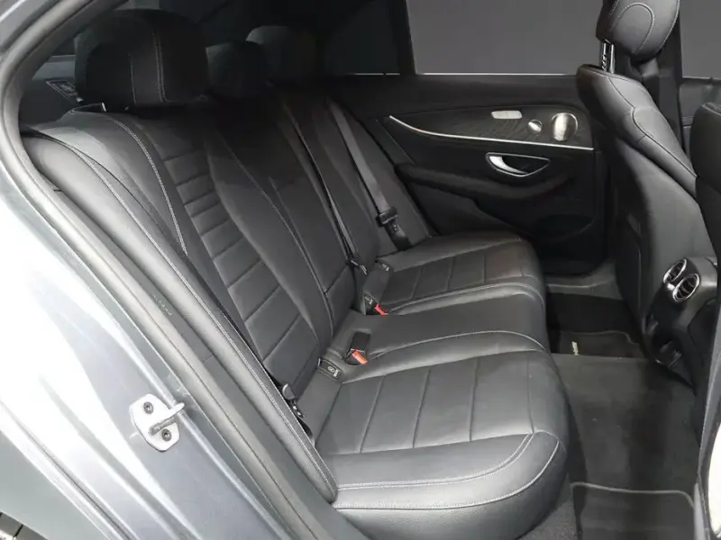 2022 Mercedes-Benz E-Класс с пробегом 22 326 км