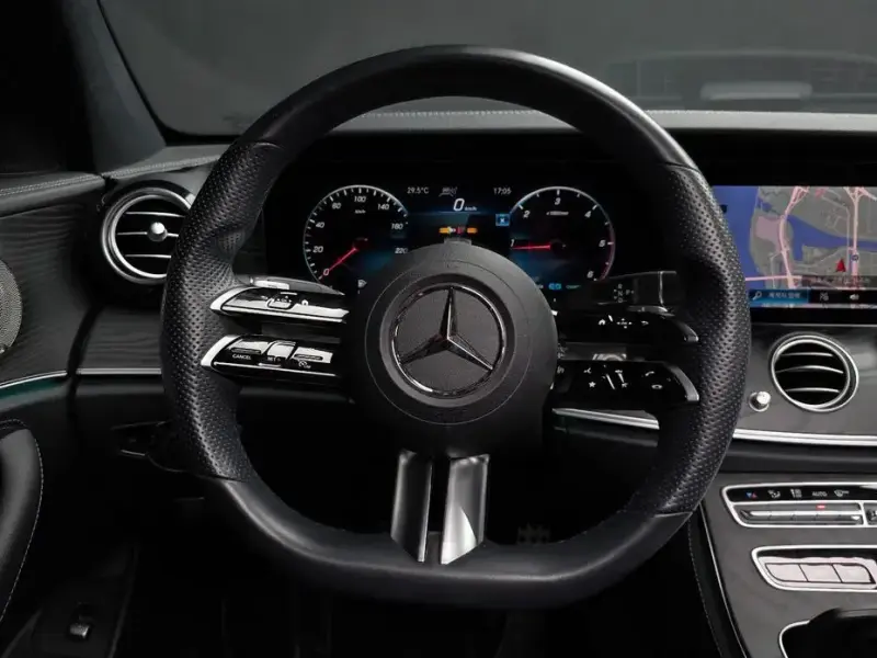 2022 Mercedes-Benz E-Класс с пробегом 22 326 км