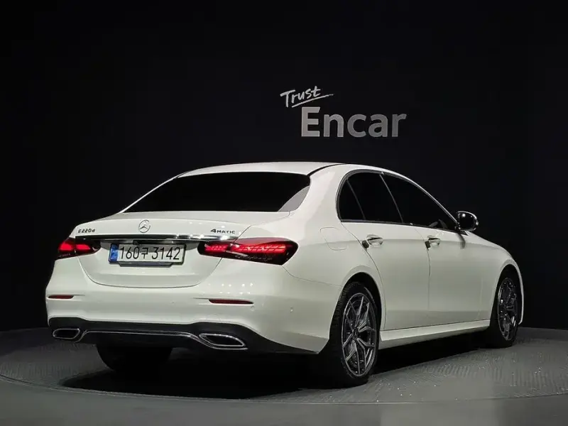 2020 Mercedes-Benz E-Класс с пробегом 72 088 км