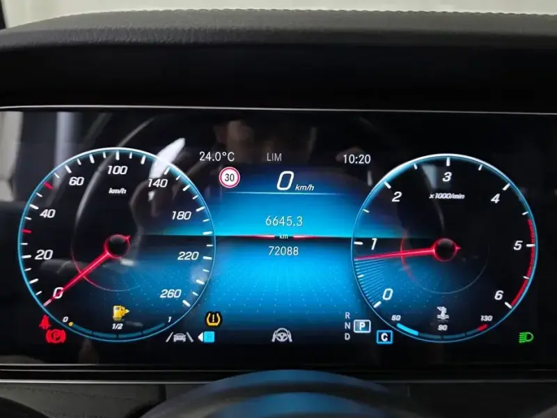 2020 Mercedes-Benz E-Класс с пробегом 72 088 км