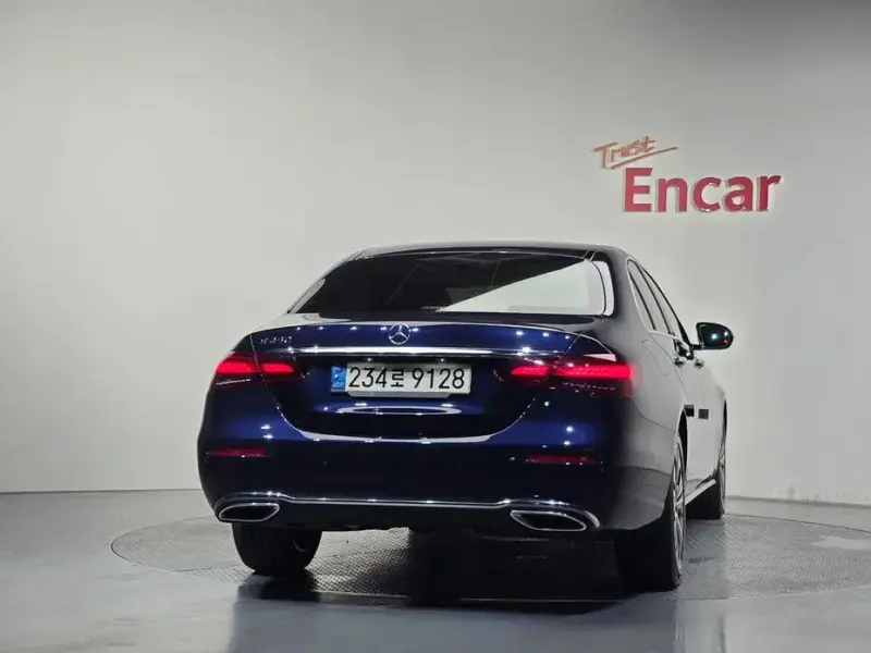 2021 Mercedes-Benz E-Класс с пробегом 29 264 км