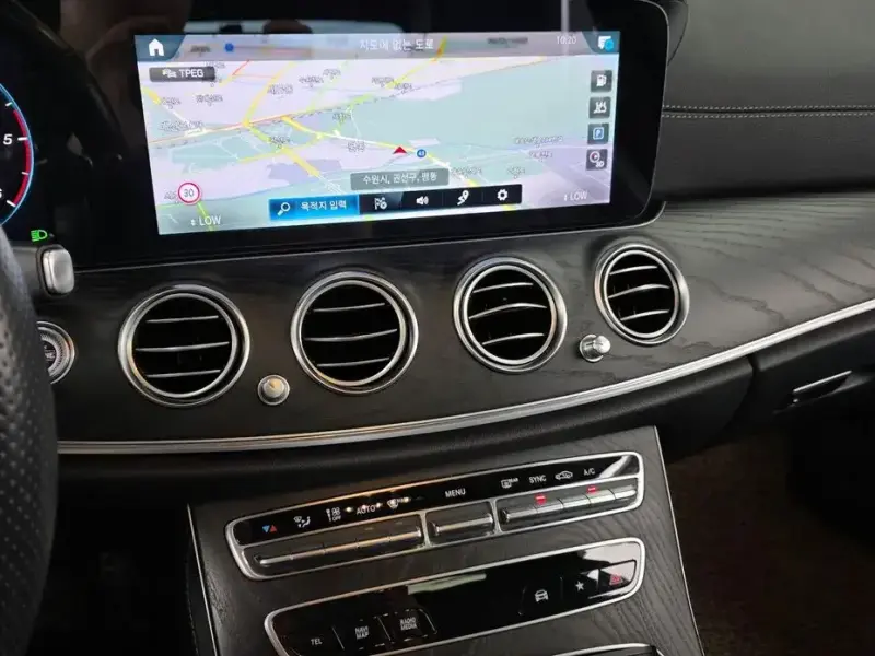 2020 Mercedes-Benz E-Класс с пробегом 72 088 км