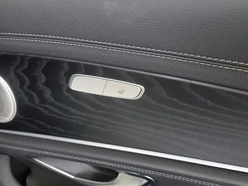 2020 Mercedes-Benz E-Класс с пробегом 72 088 км