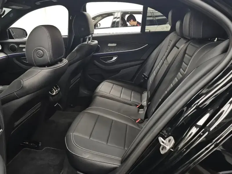 2023 Mercedes-Benz E-Класс с пробегом 31 045 км