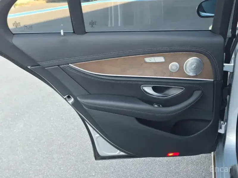 2019 Mercedes-Benz E-Класс с пробегом 112 000 км