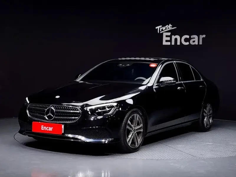 2023 Mercedes-Benz E-Класс с пробегом 30 796 км