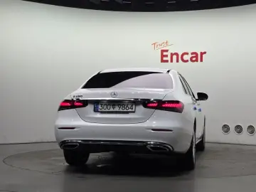 2022 Mercedes-Benz E-Класс с пробегом 22 875 км