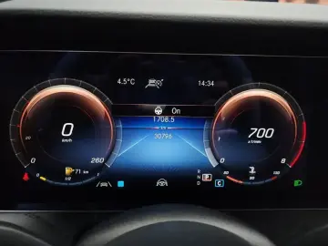 2023 Mercedes-Benz E-Класс с пробегом 30 796 км