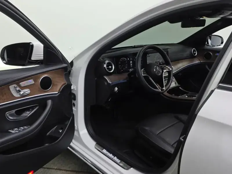 2022 Mercedes-Benz E-Класс с пробегом 22 875 км