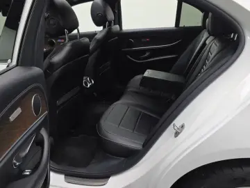 2022 Mercedes-Benz E-Класс с пробегом 22 875 км