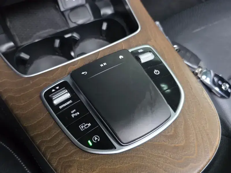 2022 Mercedes-Benz E-Класс с пробегом 22 875 км