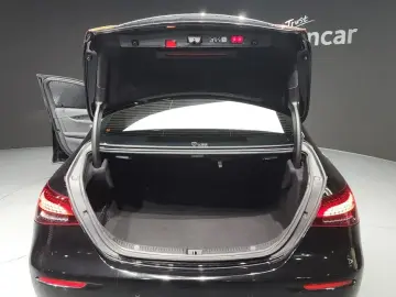 2023 Mercedes-Benz E-Класс с пробегом 30 796 км