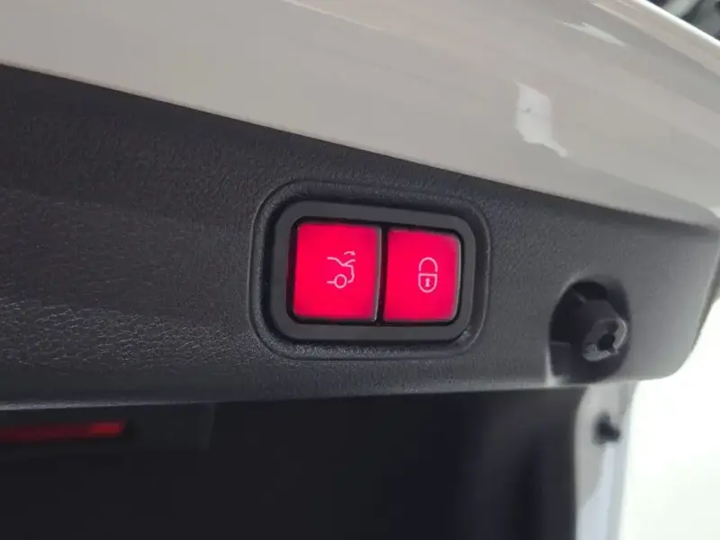 2022 Mercedes-Benz E-Класс с пробегом 22 875 км