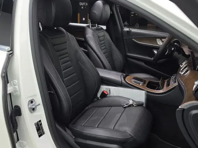 2022 Mercedes-Benz E-Класс с пробегом 22 875 км