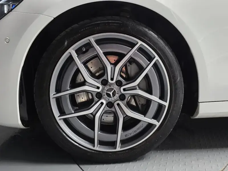 2023 Mercedes-Benz E-Класс с пробегом 30 713 км