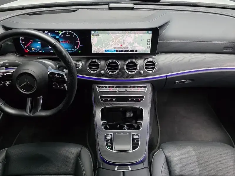 2023 Mercedes-Benz E-Класс с пробегом 30 713 км