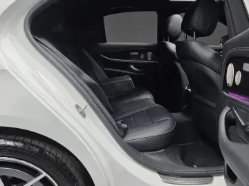 2023 Mercedes-Benz E-Класс с пробегом 30 713 км