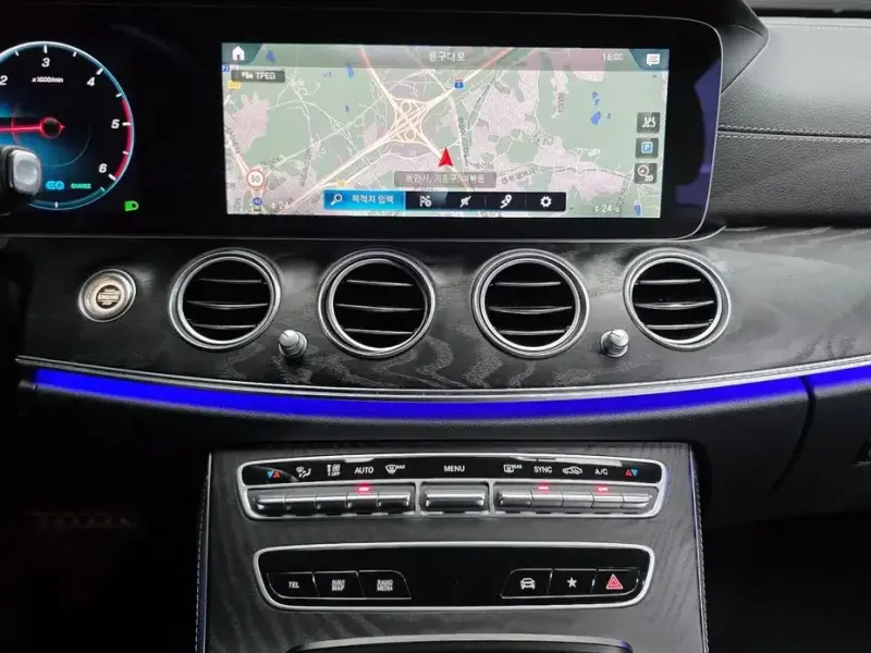 2023 Mercedes-Benz E-Класс с пробегом 30 713 км