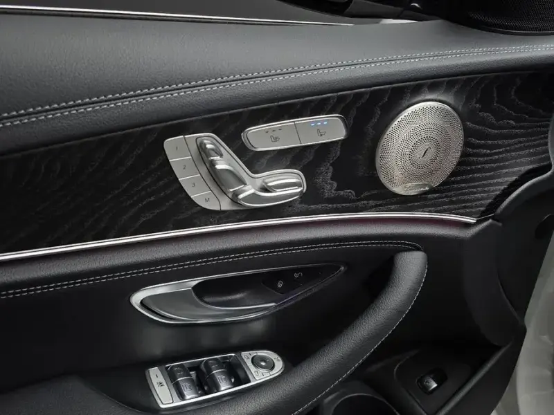 2023 Mercedes-Benz E-Класс с пробегом 30 713 км